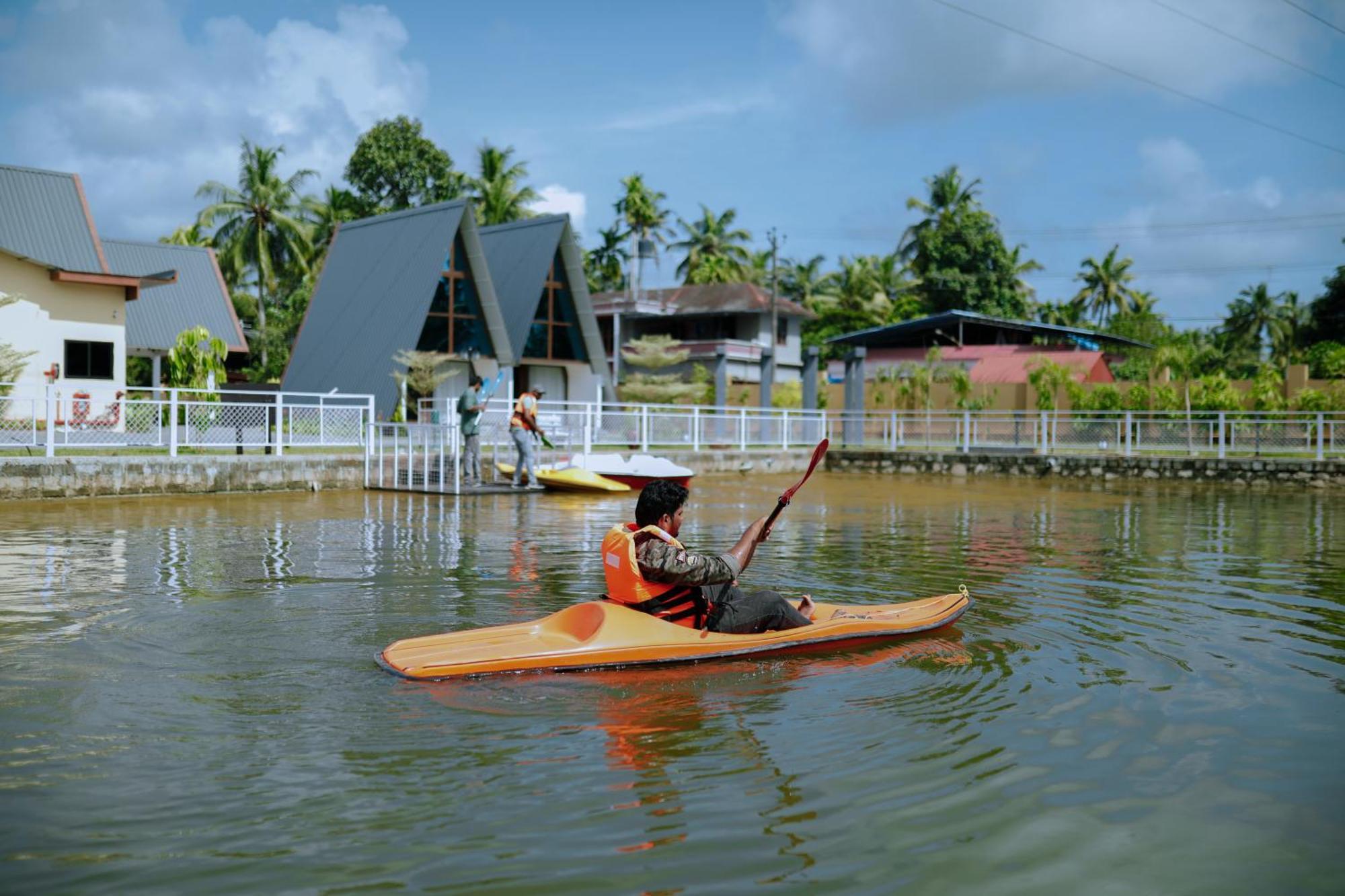 Leela'S 7Th Heaven Resort & Spa Trikunnapuzha Eksteriør bilde